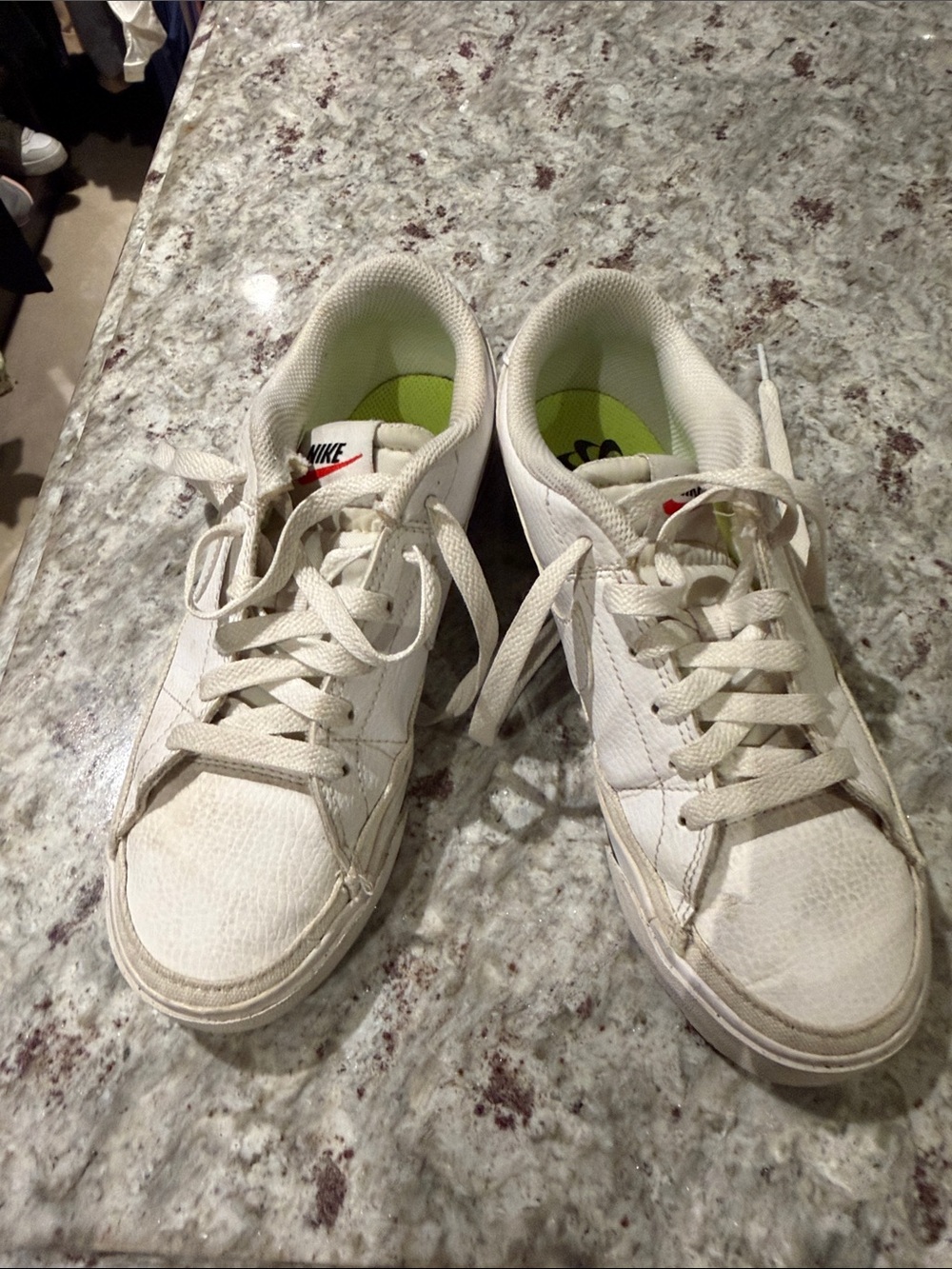 Nike Kids White Low-Top Sneakers with Lime Insole Accent